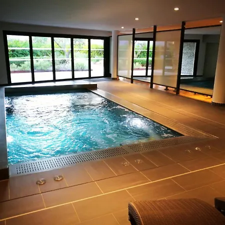 Exclusive With Parking , Gym And Sauna Διαμέρισμα