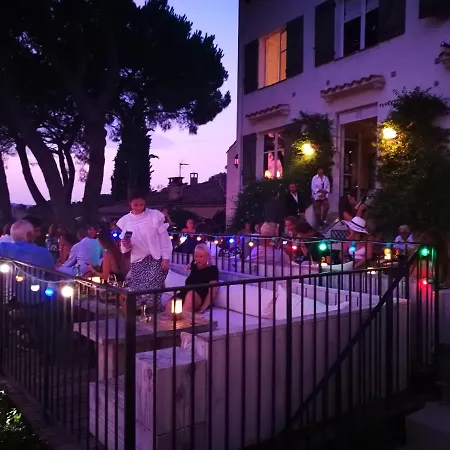 Exclusive With Parking , Gym And Sauna アパート