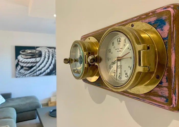 Exclusive With Parking , Gym And Sauna Apartment *