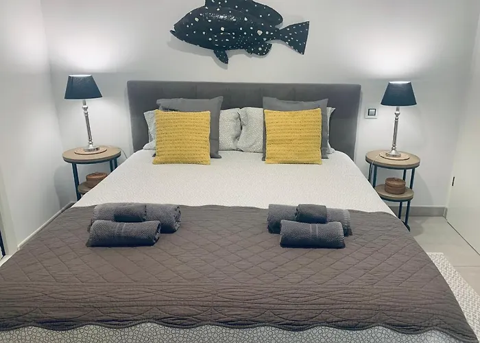 Exclusive With Parking , Gym And Sauna Saint-Tropez