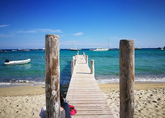 Exclusive With Parking , Gym And Sauna Апартаменти